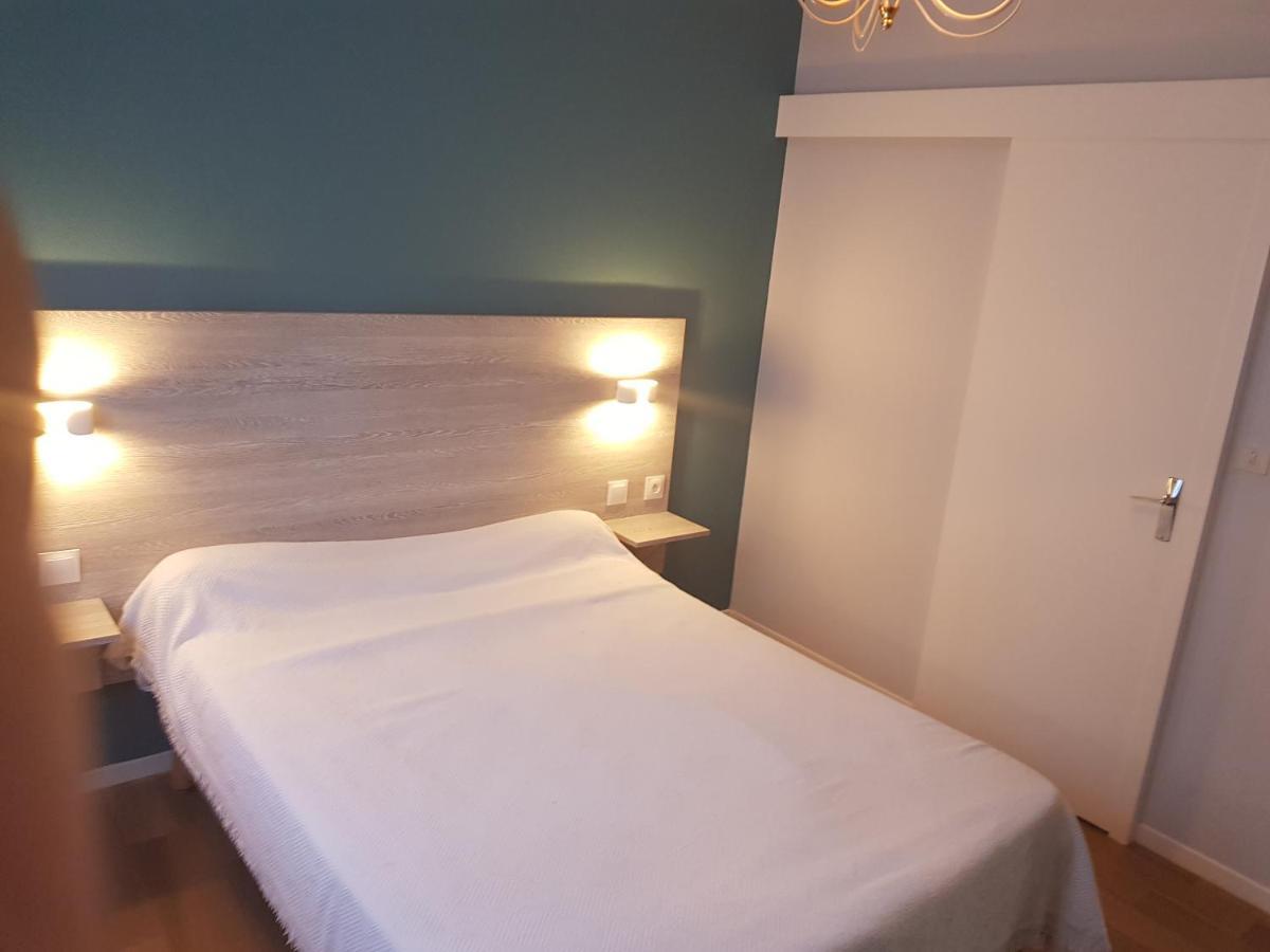 Hotel Restaurant Le Bourgneuf Morlaas 외부 사진